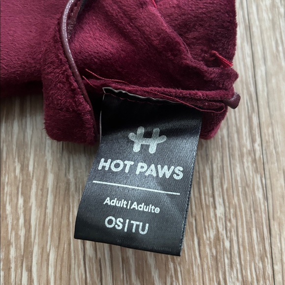 Hot Paws burgundy/ maroon gloves - Picture 4 of 5